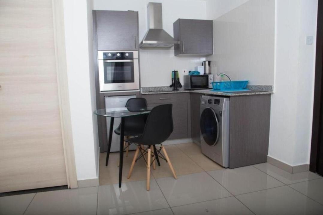 The Gallery Luxury Suites Cpg East Legon Exterior foto